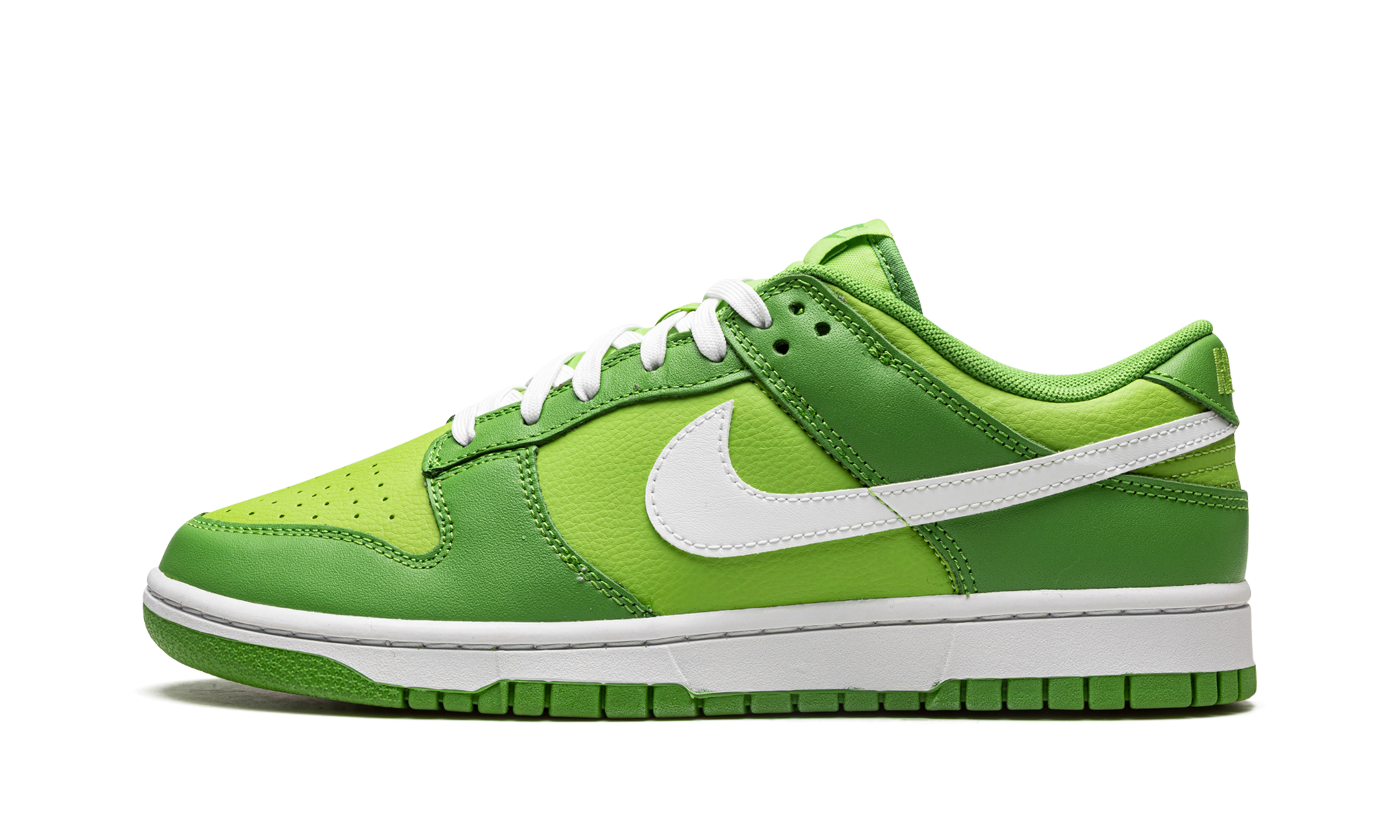 Dunk Low RETRO "Chlorophyll" DJ6188 300