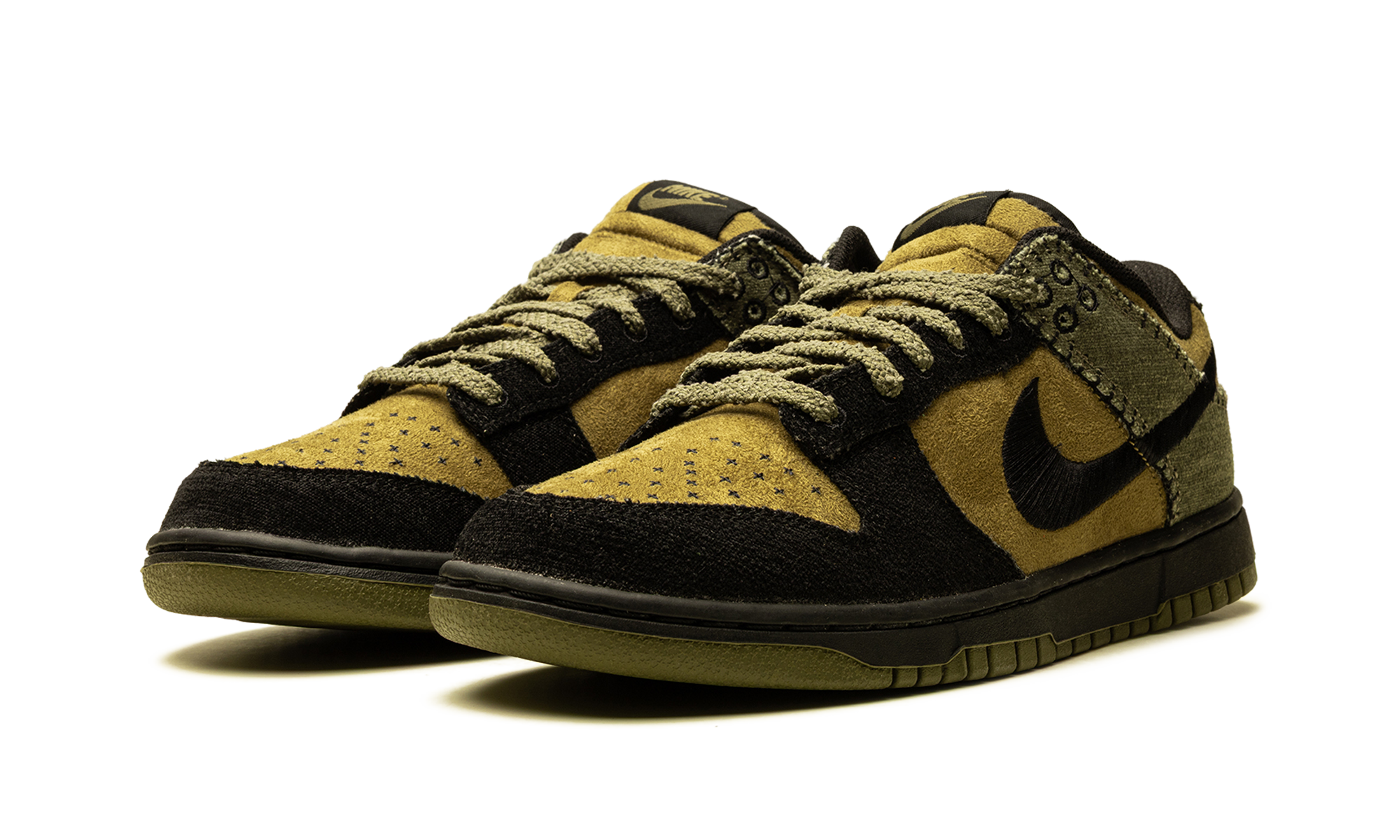 Dunk Low RETRO Se "Camo olive" HV4452 300