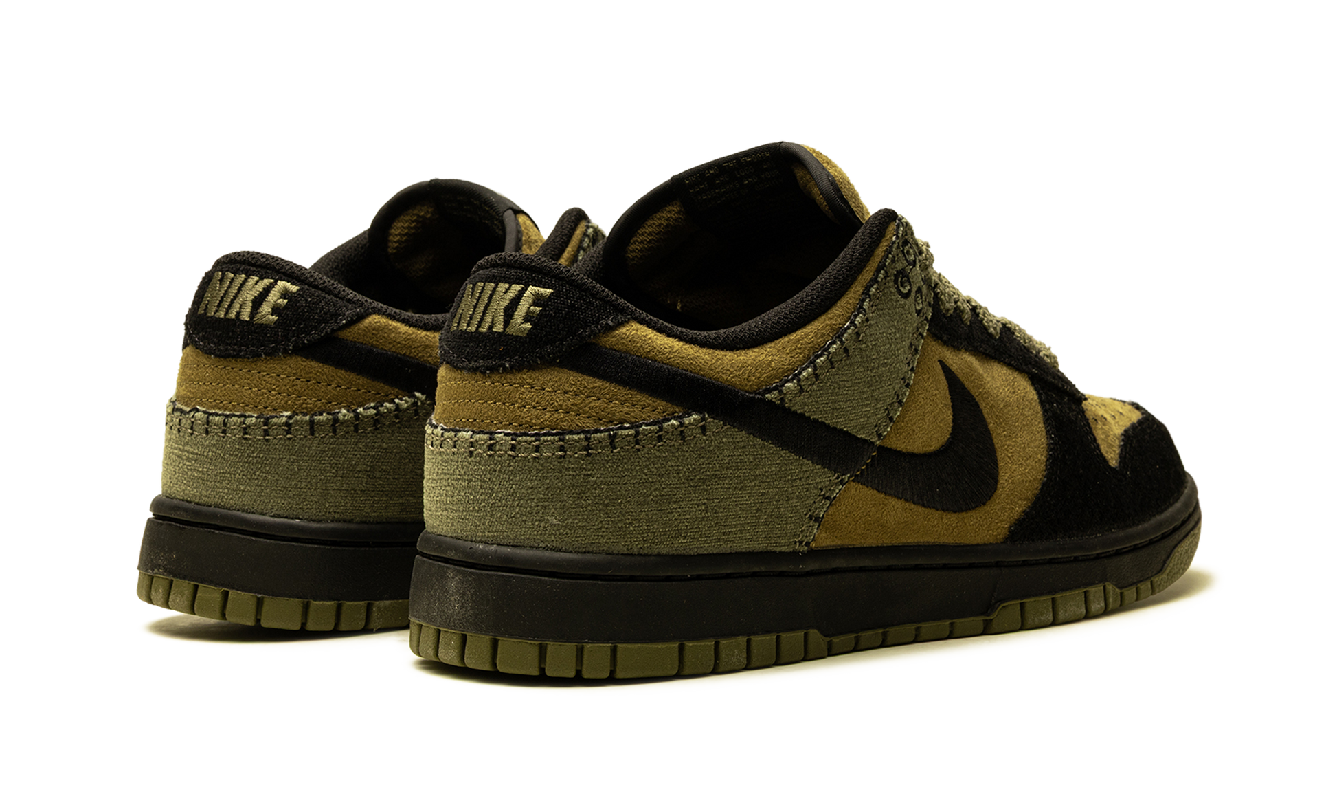 Dunk Low RETRO Se "Camo olive" HV4452 300