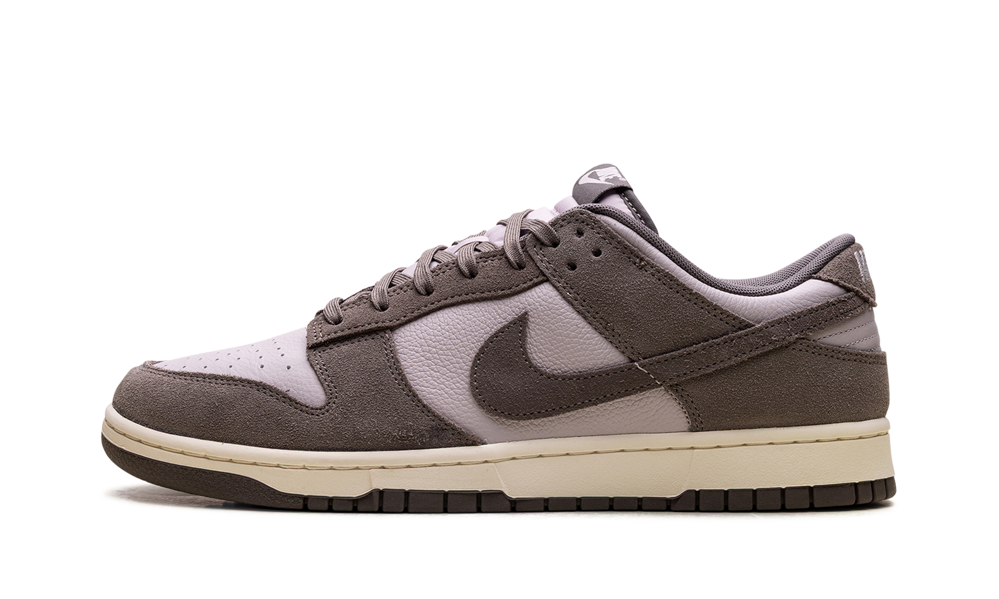 Dunk Low Se "Platinum violet" FQ8249 001