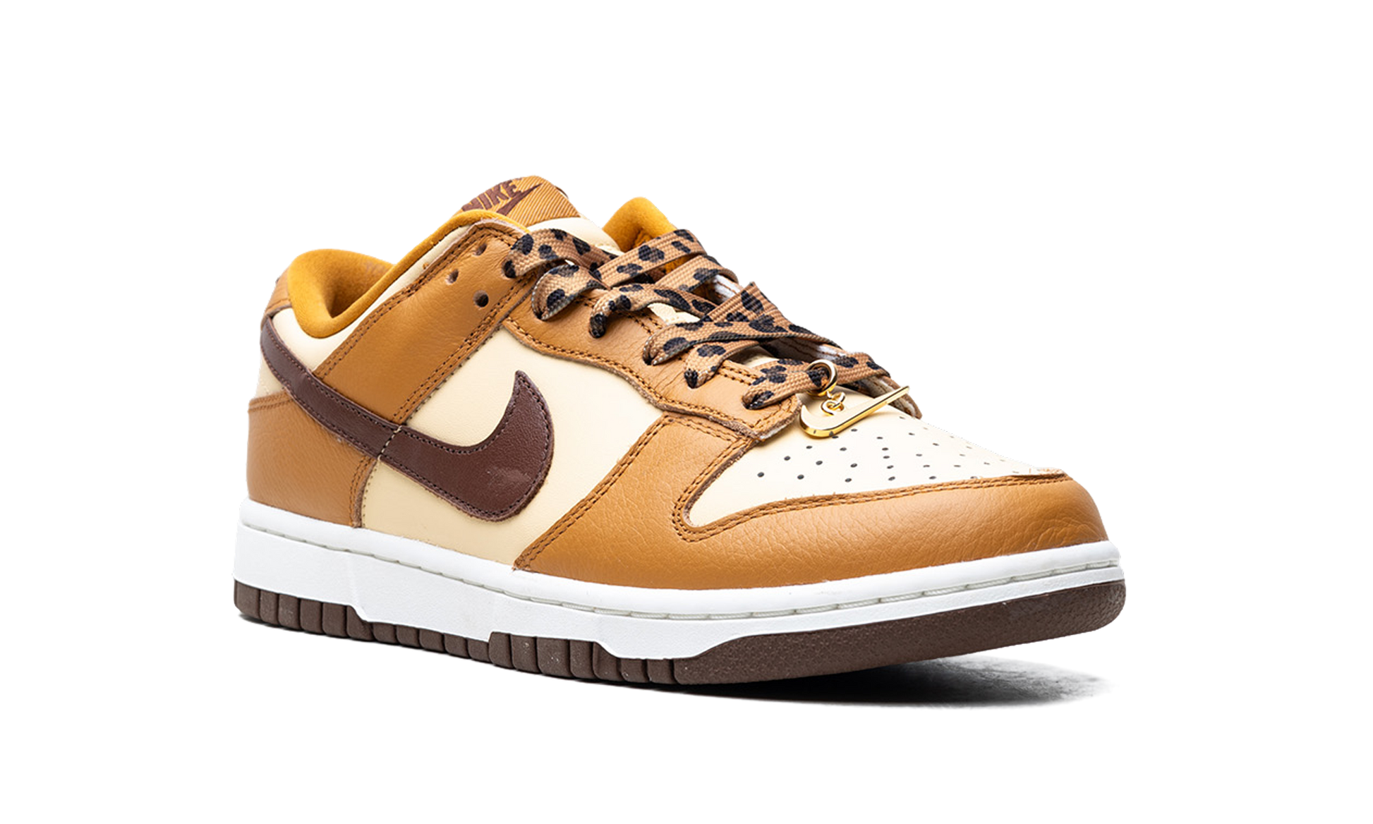 Dunk Low Se Women "Cherry charms - desert ochre" HQ7487 700