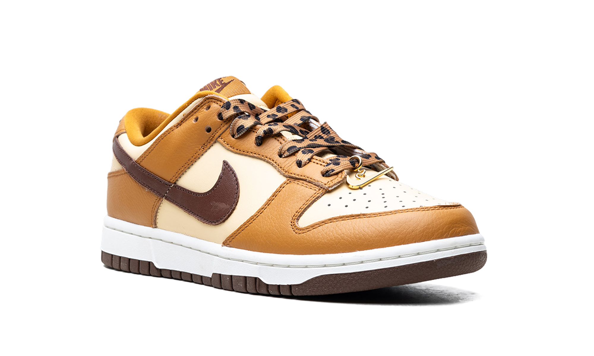 Dunk Low Se Women "Cherry charms - desert ochre" HQ7487 700