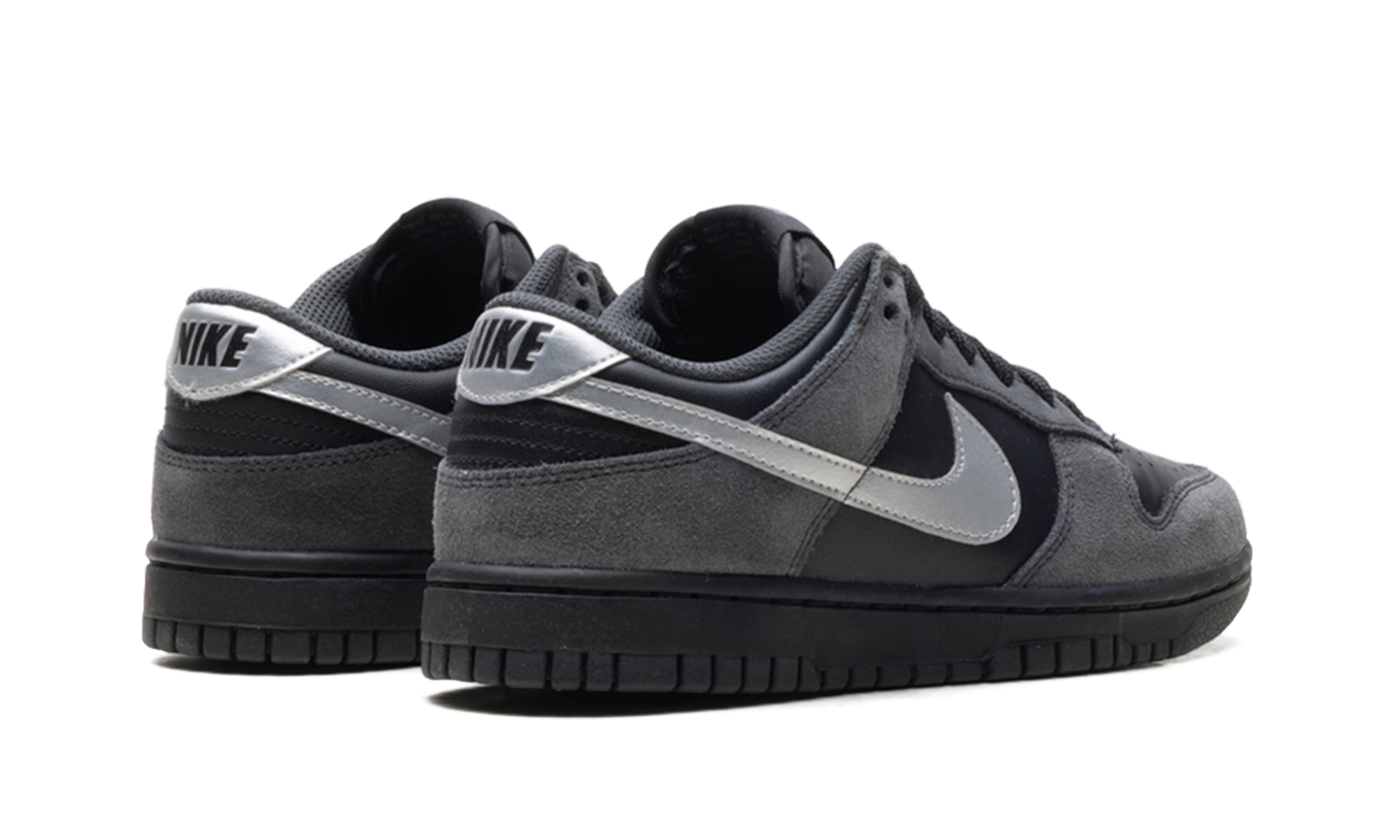 Dunk Low Women "Anthracite / metallic silver" II7636 001