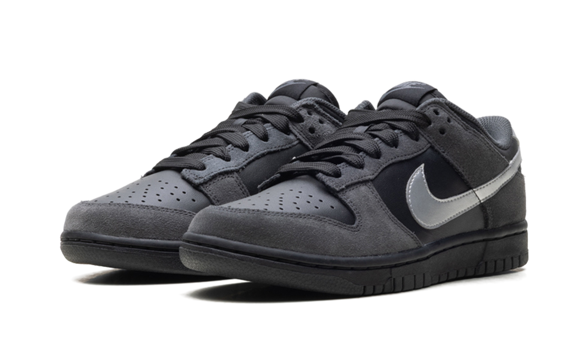 Dunk Low Women "Anthracite / metallic silver" II7636 001