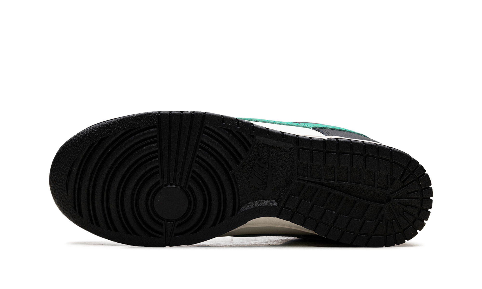 Dunk Low Women "Celtics" IB4363 133