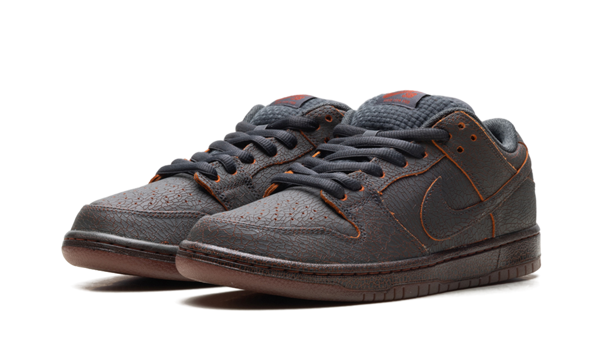 Dunk Sb Low "Krampus" HV1668 001