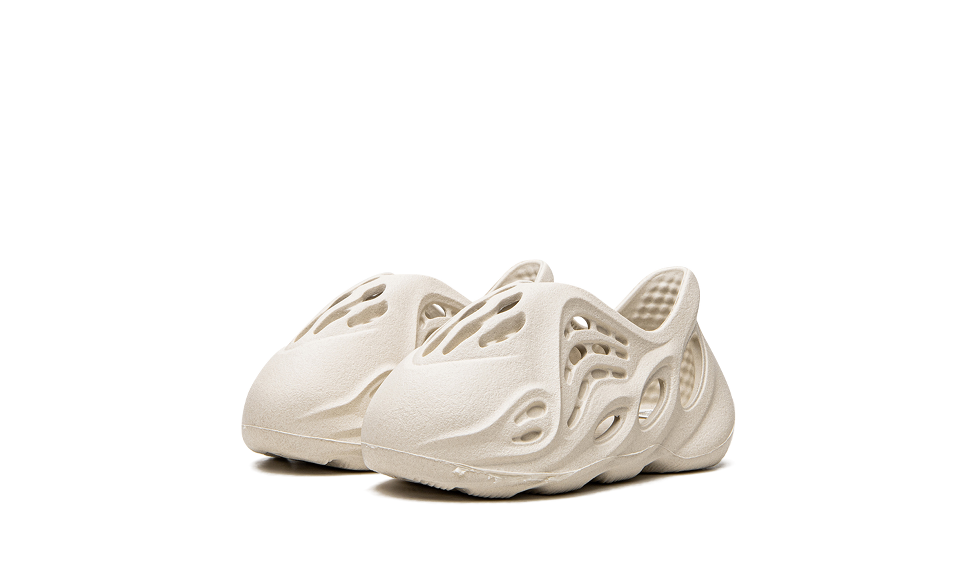 Foam Rnnr "Sand" GW7231