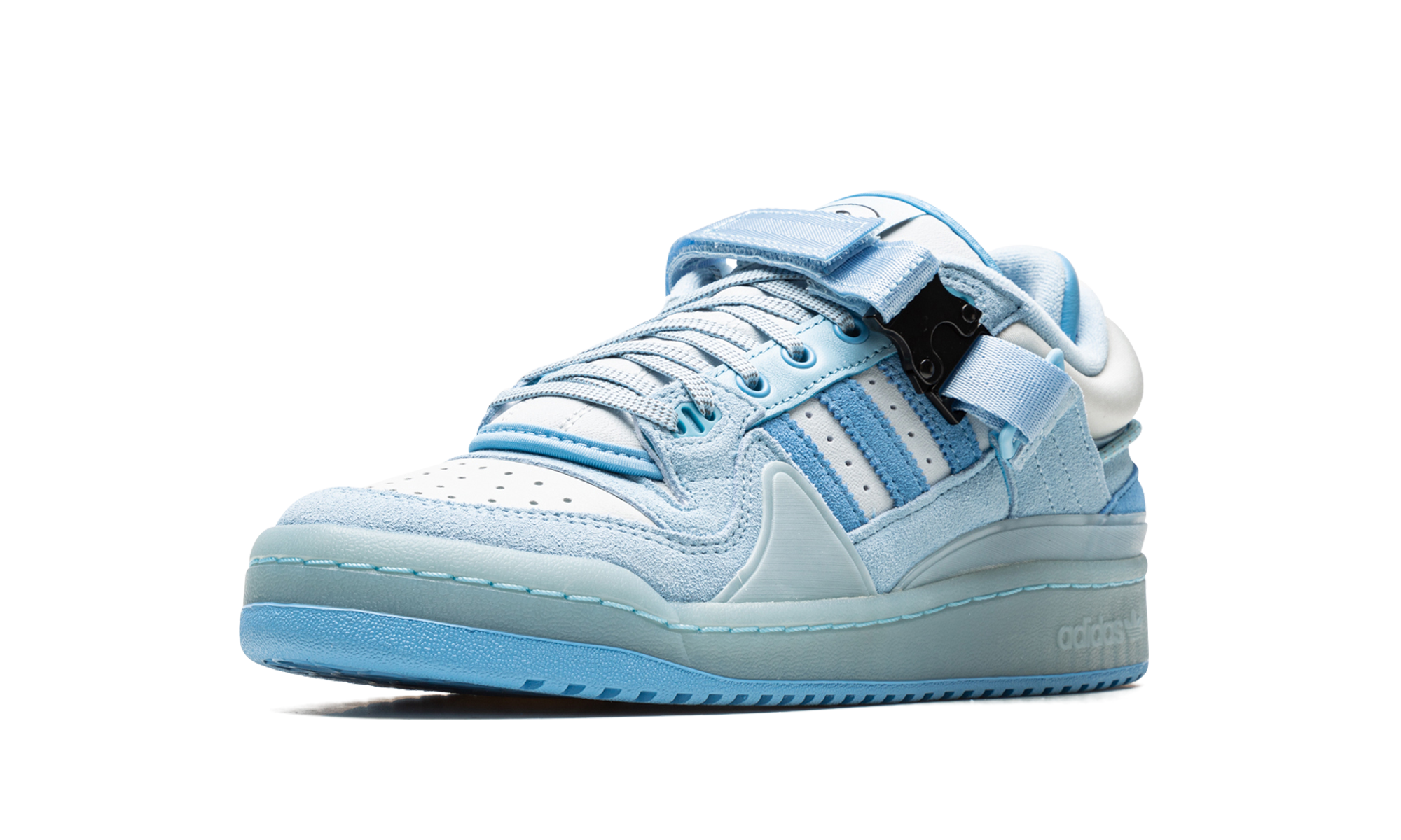 Forum Buckle Low "Bad bunny - blue tint" GY9693