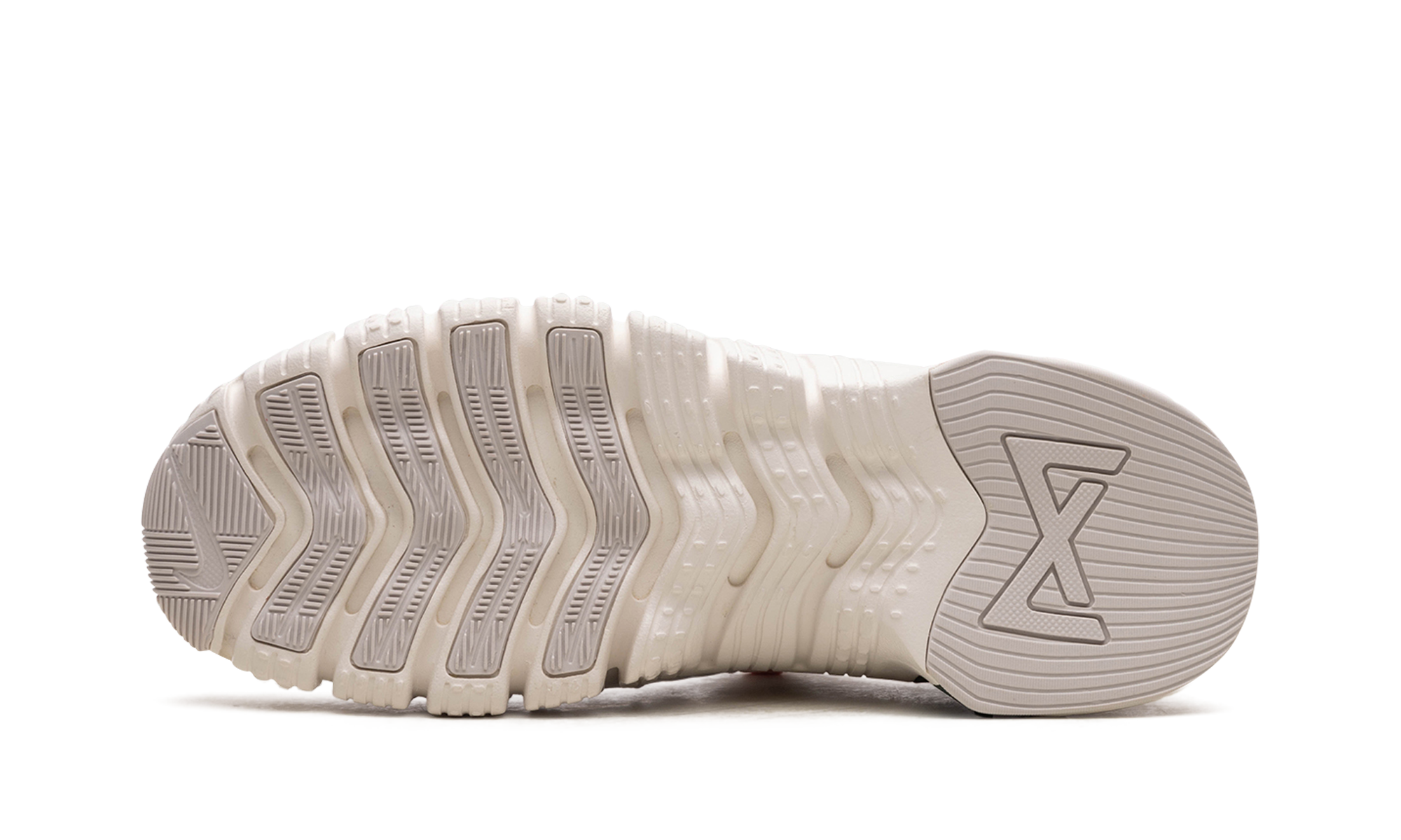 Free Metcon 3 Women "All petals united" FN8920 161