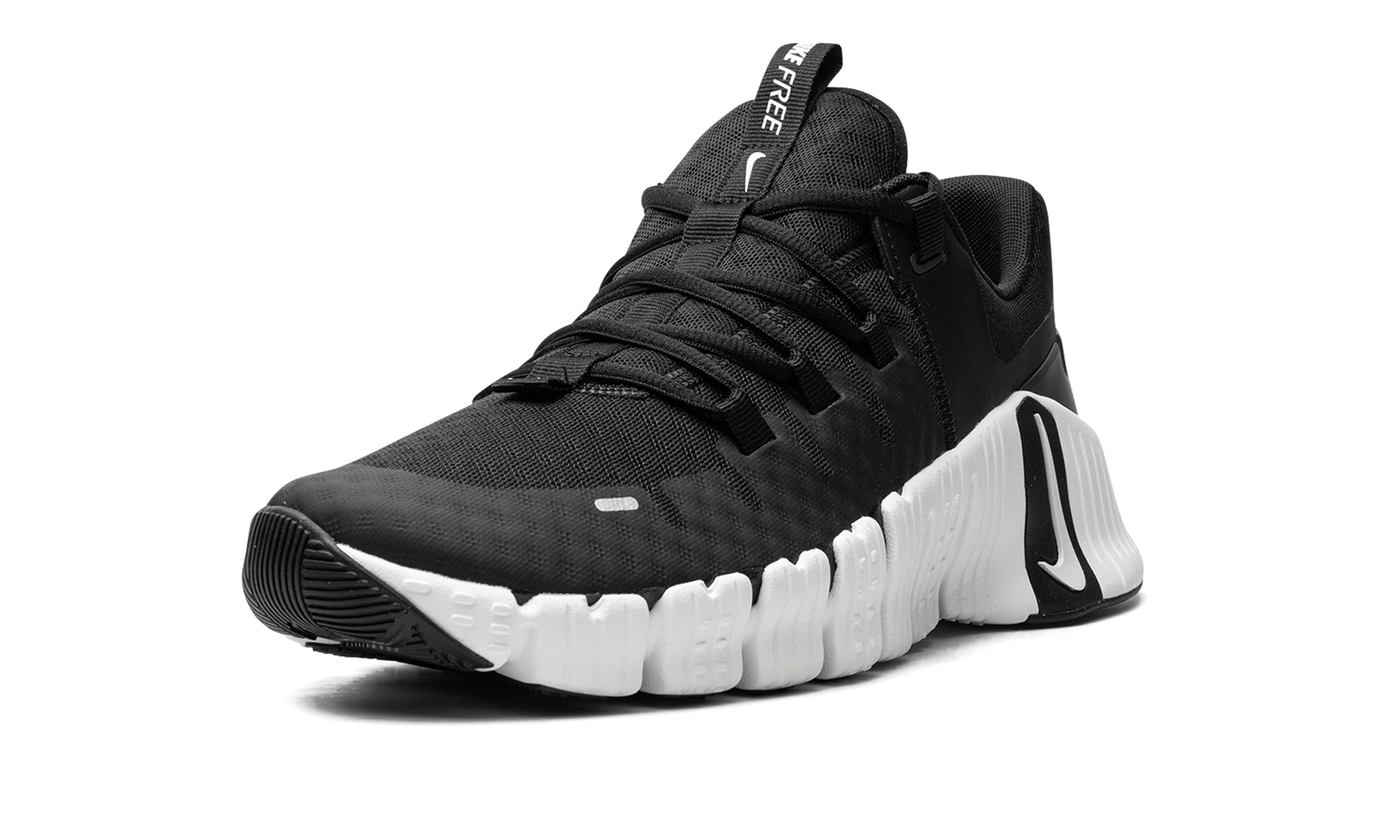 Free Metcon 5 "Black / white" DV3949 001