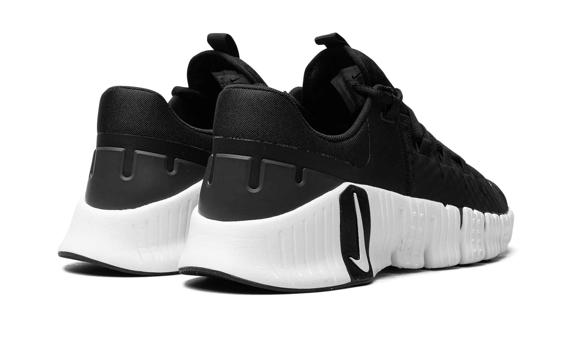 Free Metcon 5 "Black / white" DV3949 001