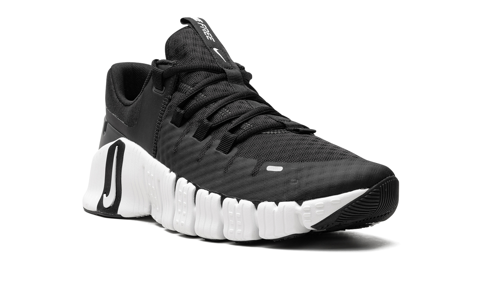 Free Metcon 5 "Black / white" DV3949 001