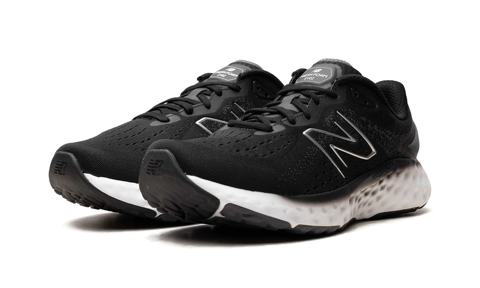 Fresh Foam Evoz V2 "Black / white" MEVOZLK2