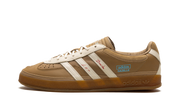 Gazelle Indoor "Bad bunny x lionel messi - cardboard" JR0182