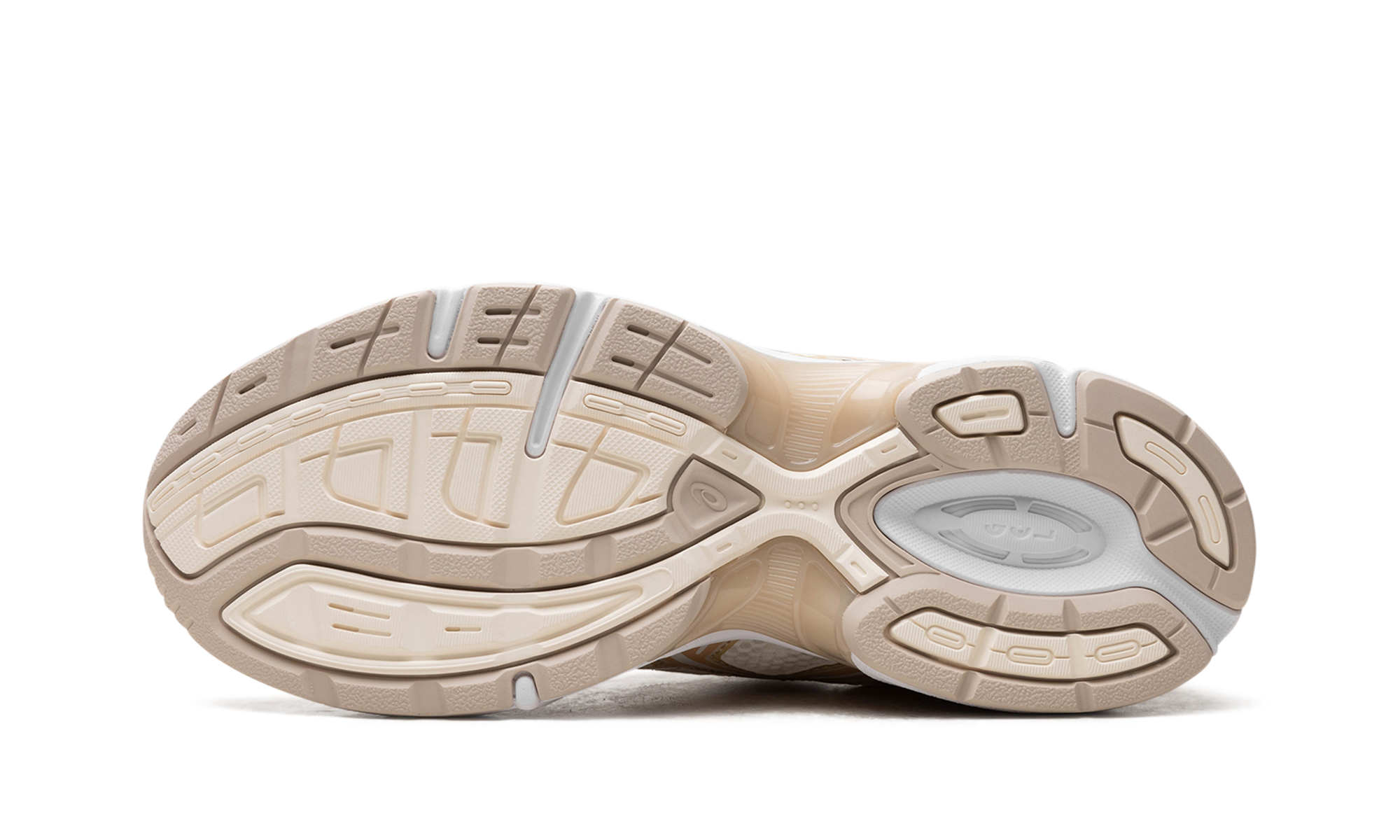Gel 1130 Women "Cream" 1202A521 100