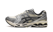 Gel-Kayano 14 "Oyster white steeple grey" 1203A537 250