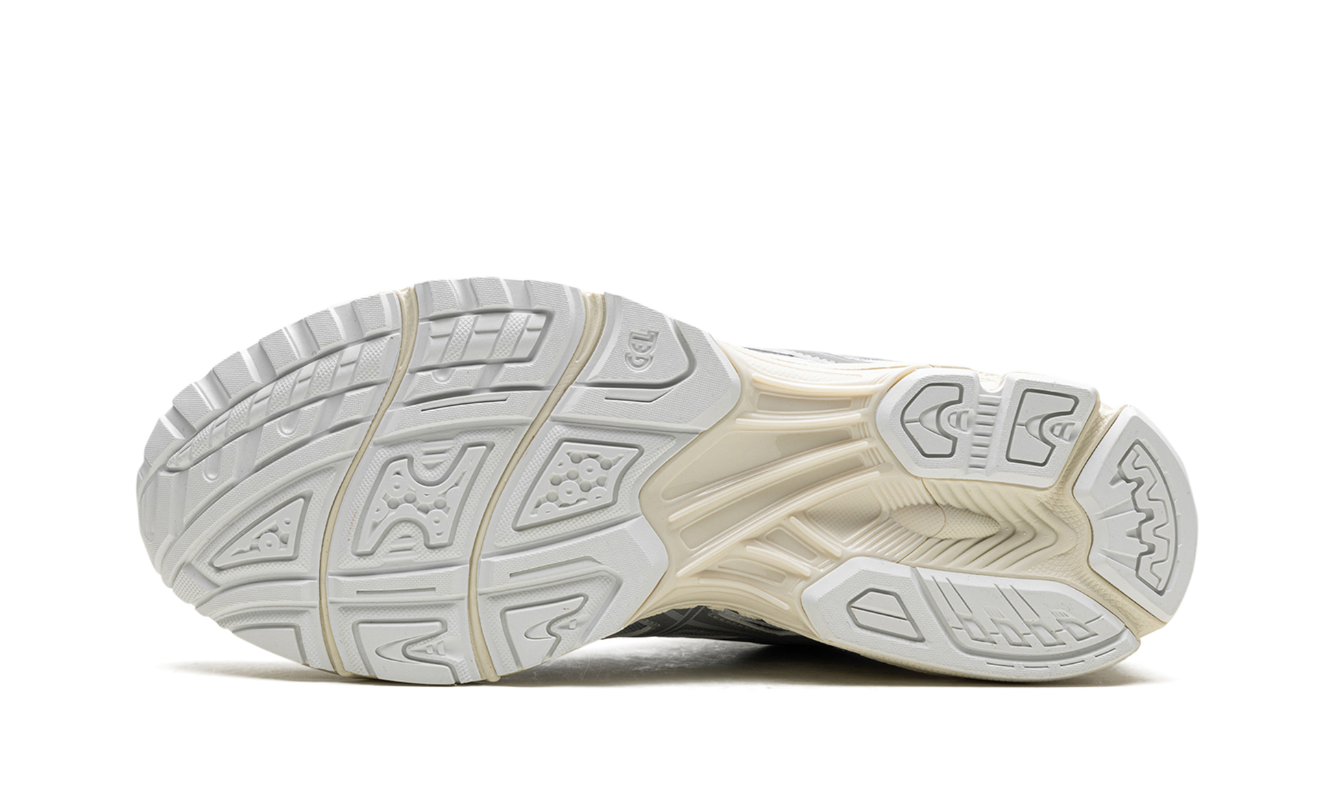 Gel-Nimbus 10.1 "Sheet rock" 1203A673 100