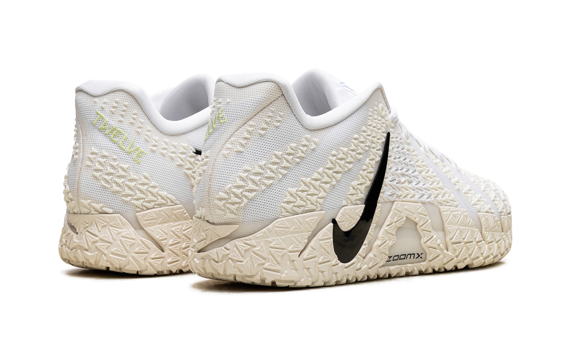 Ja 3 "Coconut milk" HF2793 101