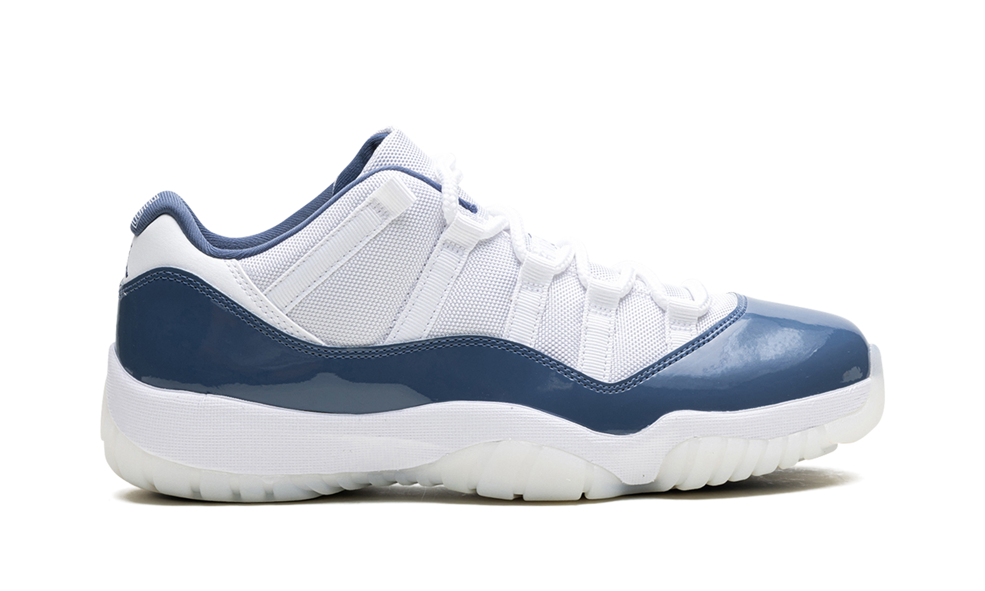 Jordan 11 RETRO Low "Diffused blue" FV5104 104