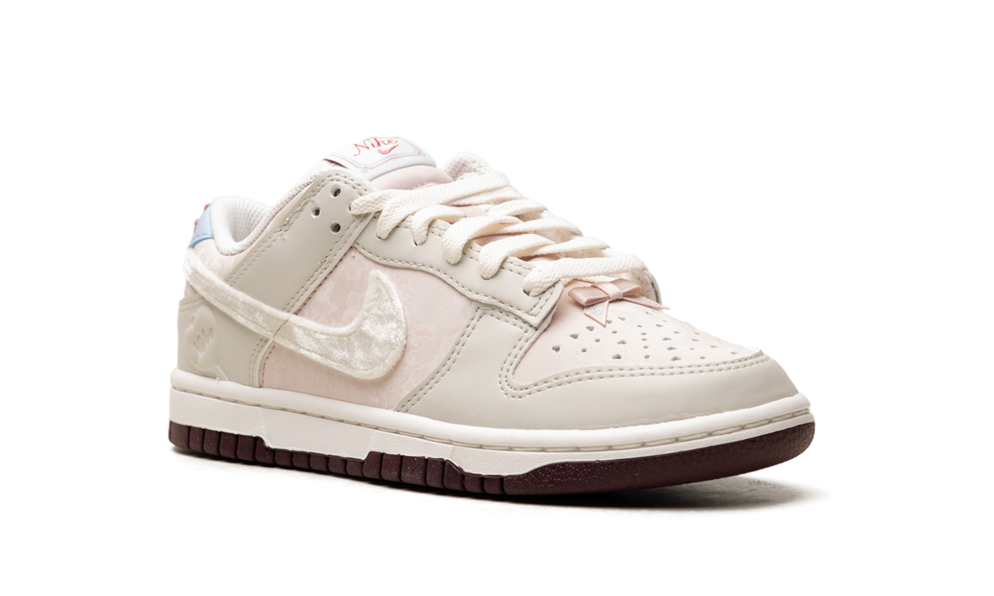 Nike Dunk Low Women "Valentine's day" IQ1145 610