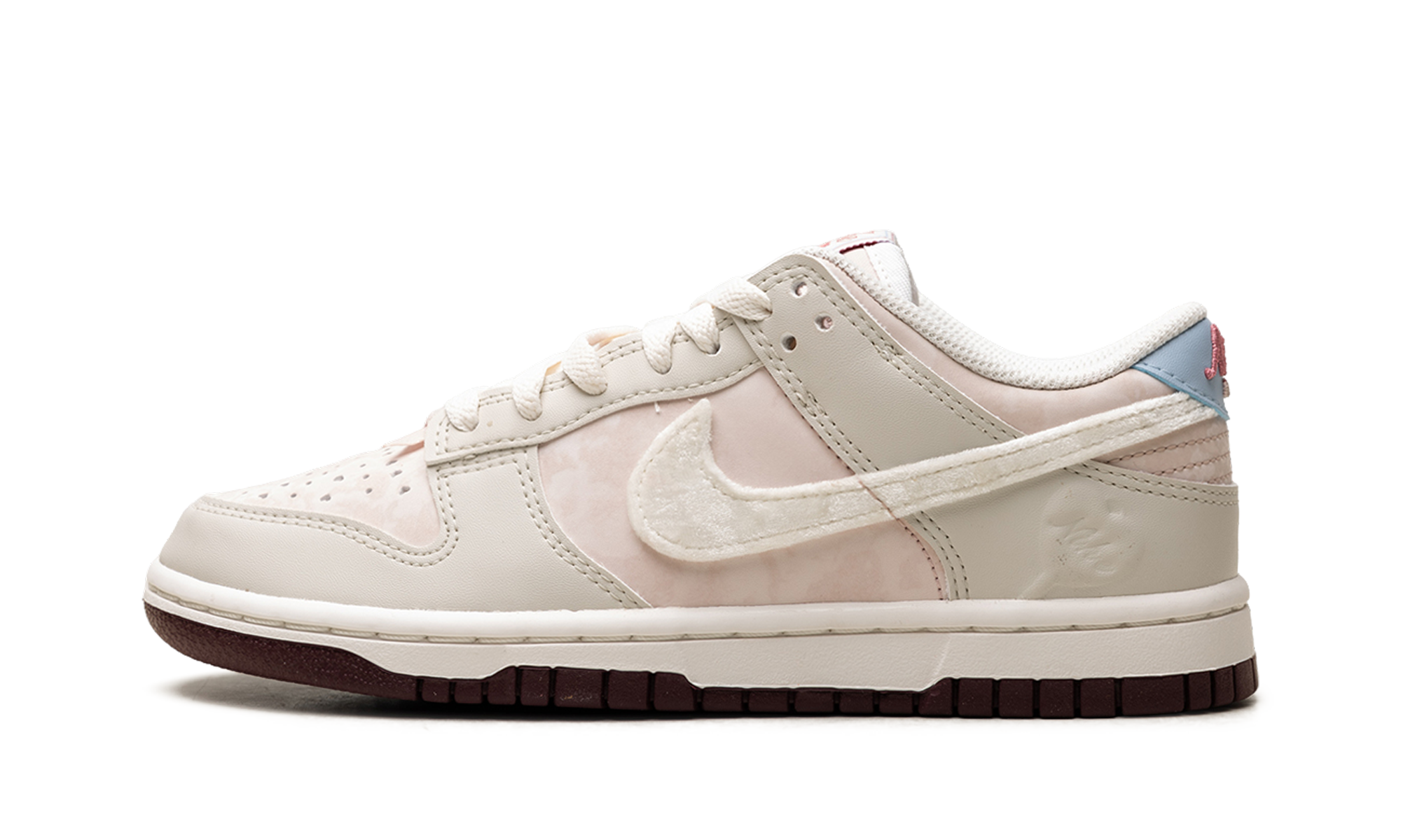 Nike Dunk Low Women "Valentine's day" IQ1145 610