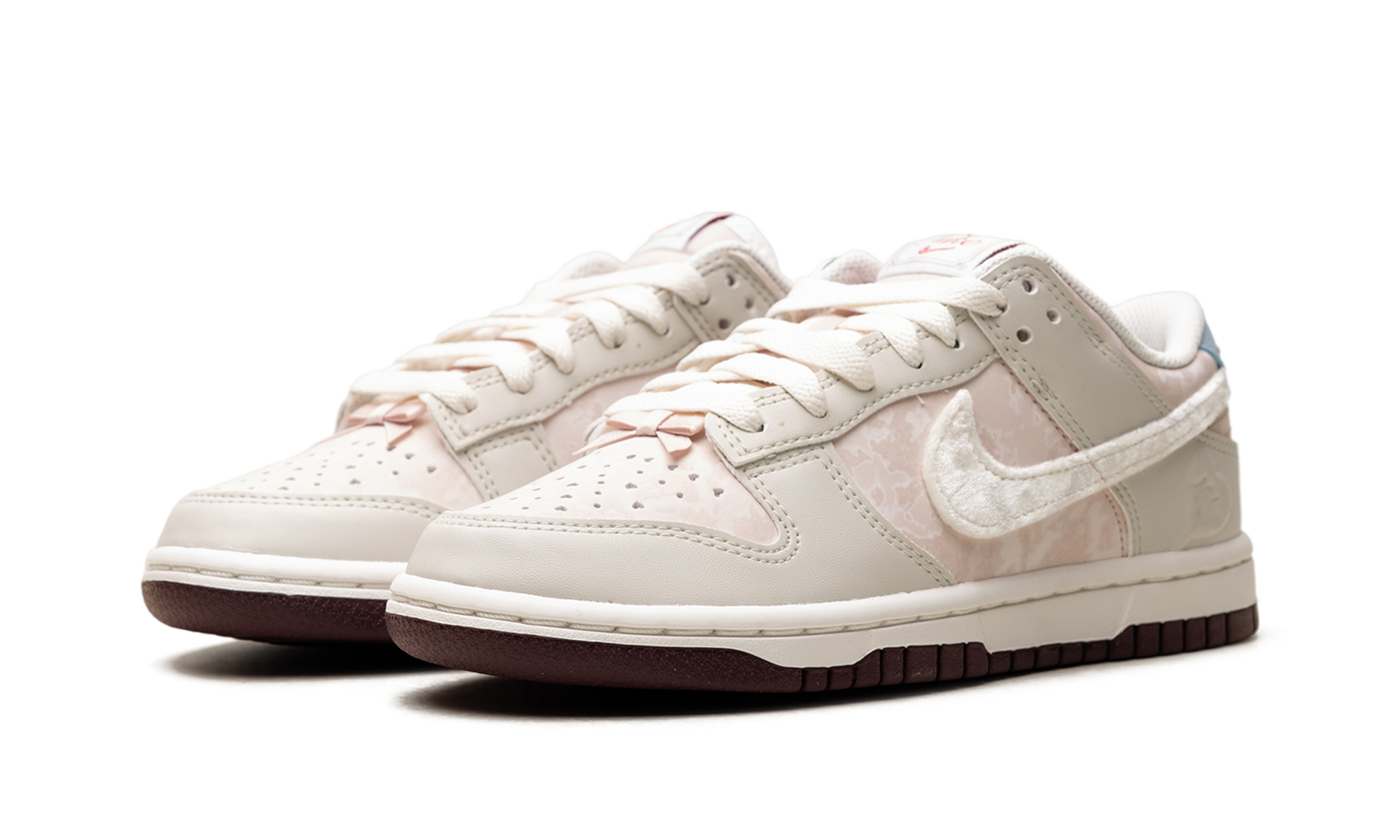 Nike Dunk Low Women "Valentine's day" IQ1145 610