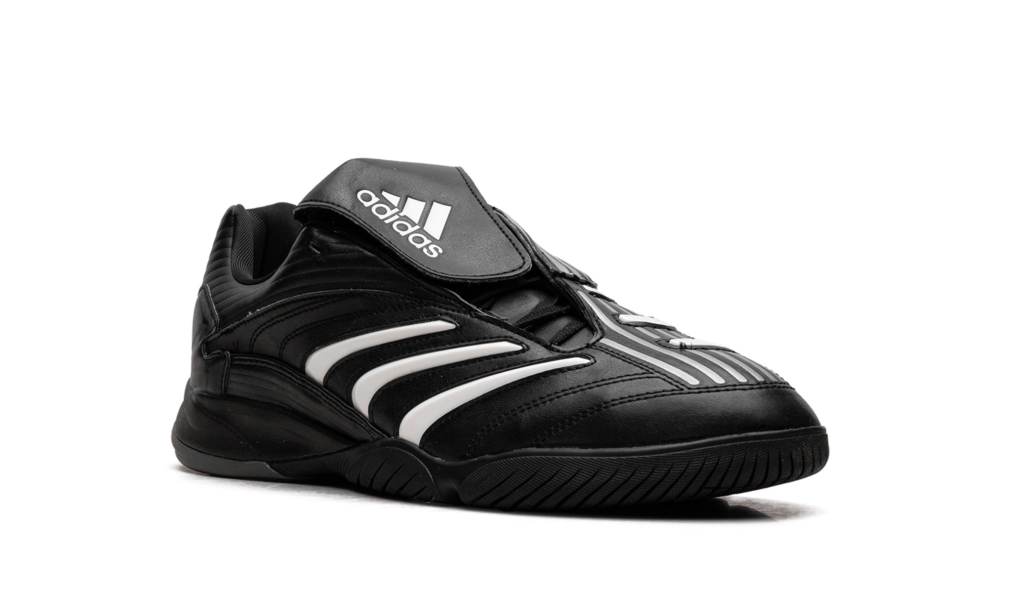 Predator Sala "Black zero metallic" JQ3916