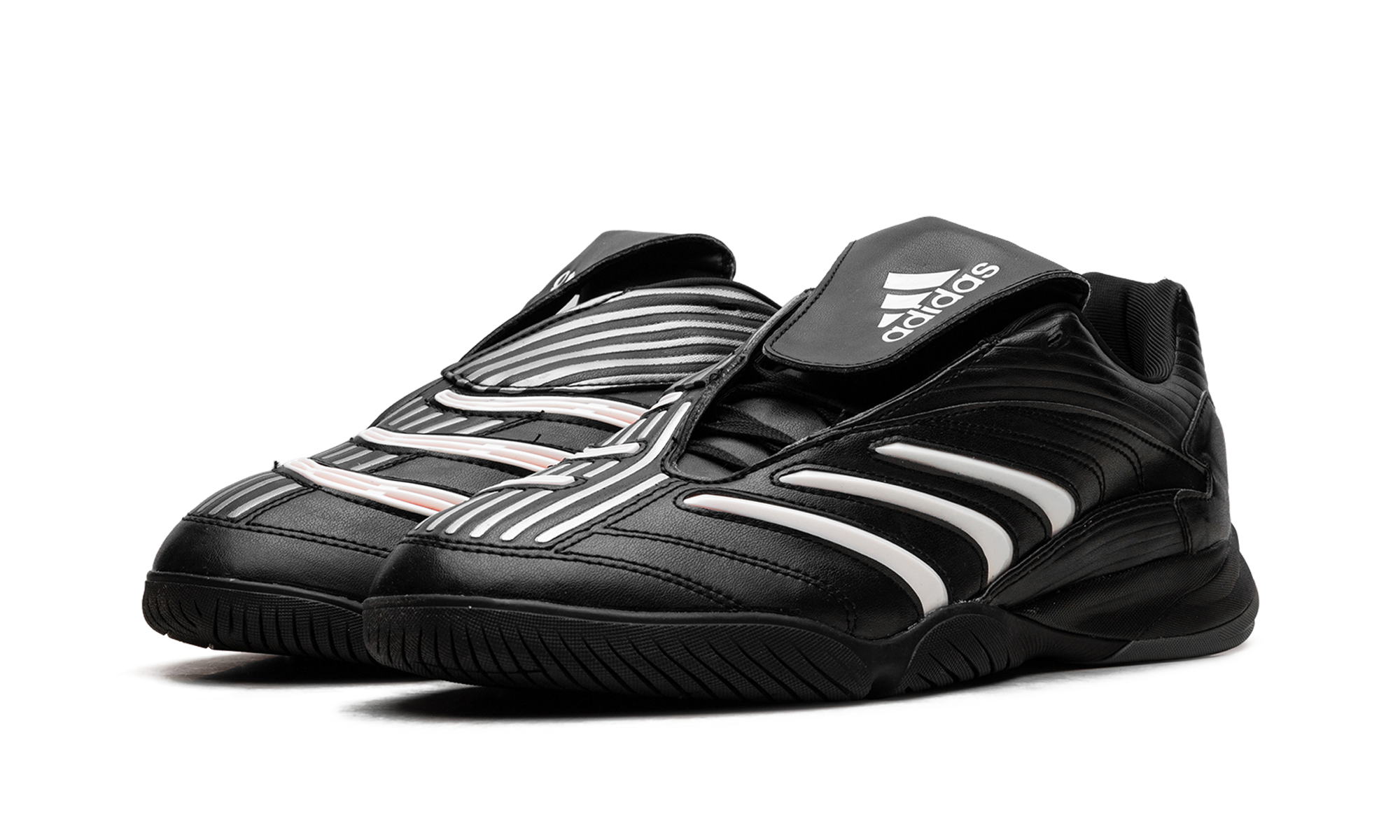 Predator Sala "Black zero metallic" JQ3916