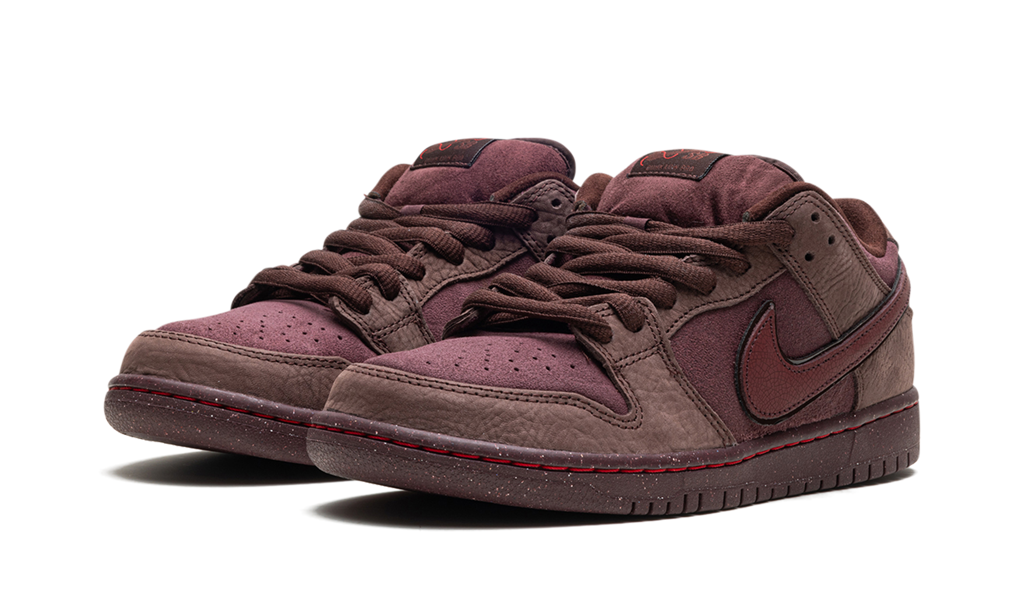Sb Dunk Low "City of love" FN0619 600