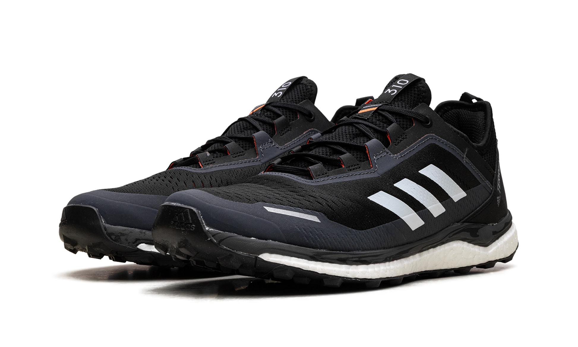 Terrex Agravic Flow "Core black/crystal white/solar red" FW5119