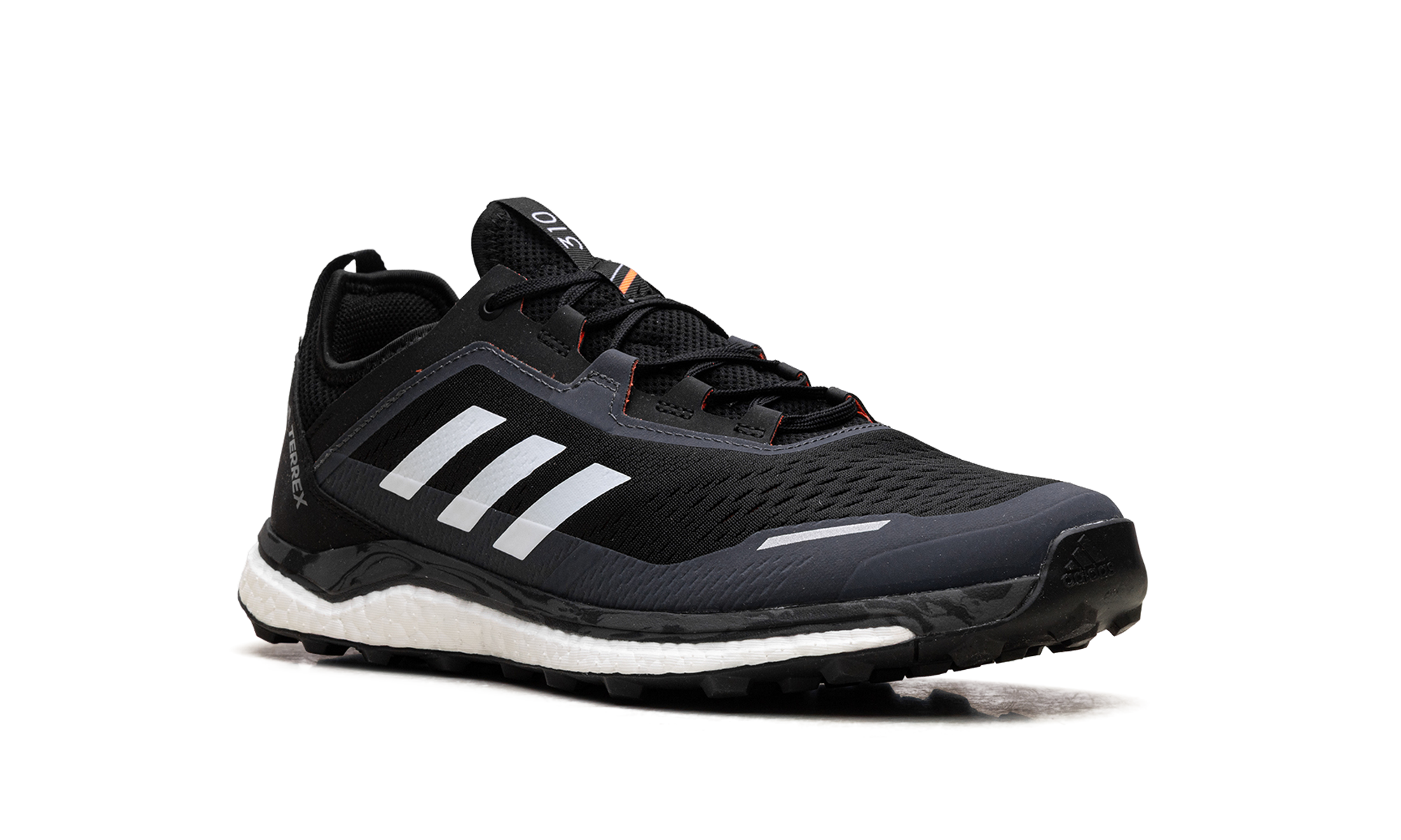 Terrex Agravic Flow "Core black/crystal white/solar red" FW5119