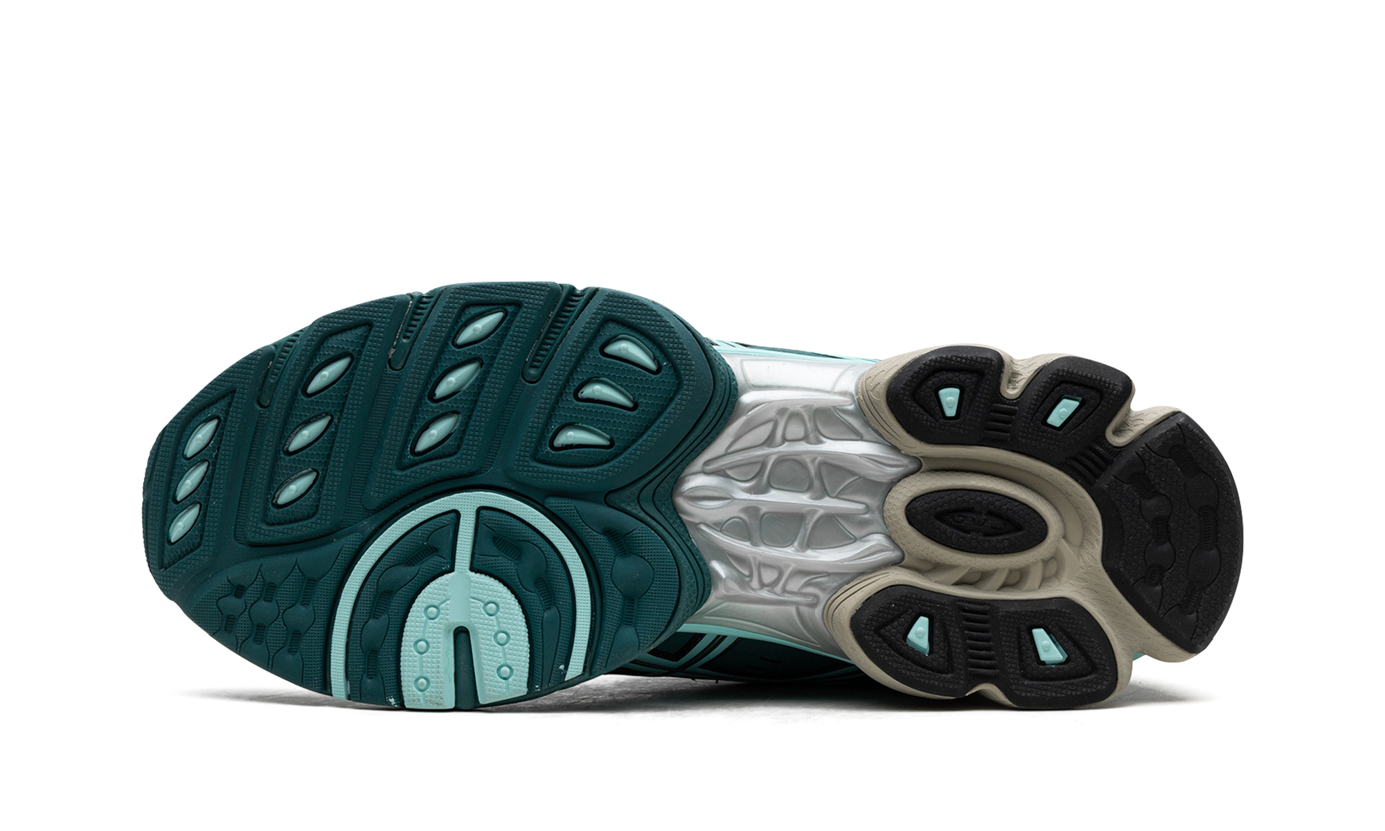 Ub3-S Gel-Nimbus 9 "Kiko kostadinov" 1201A442 020