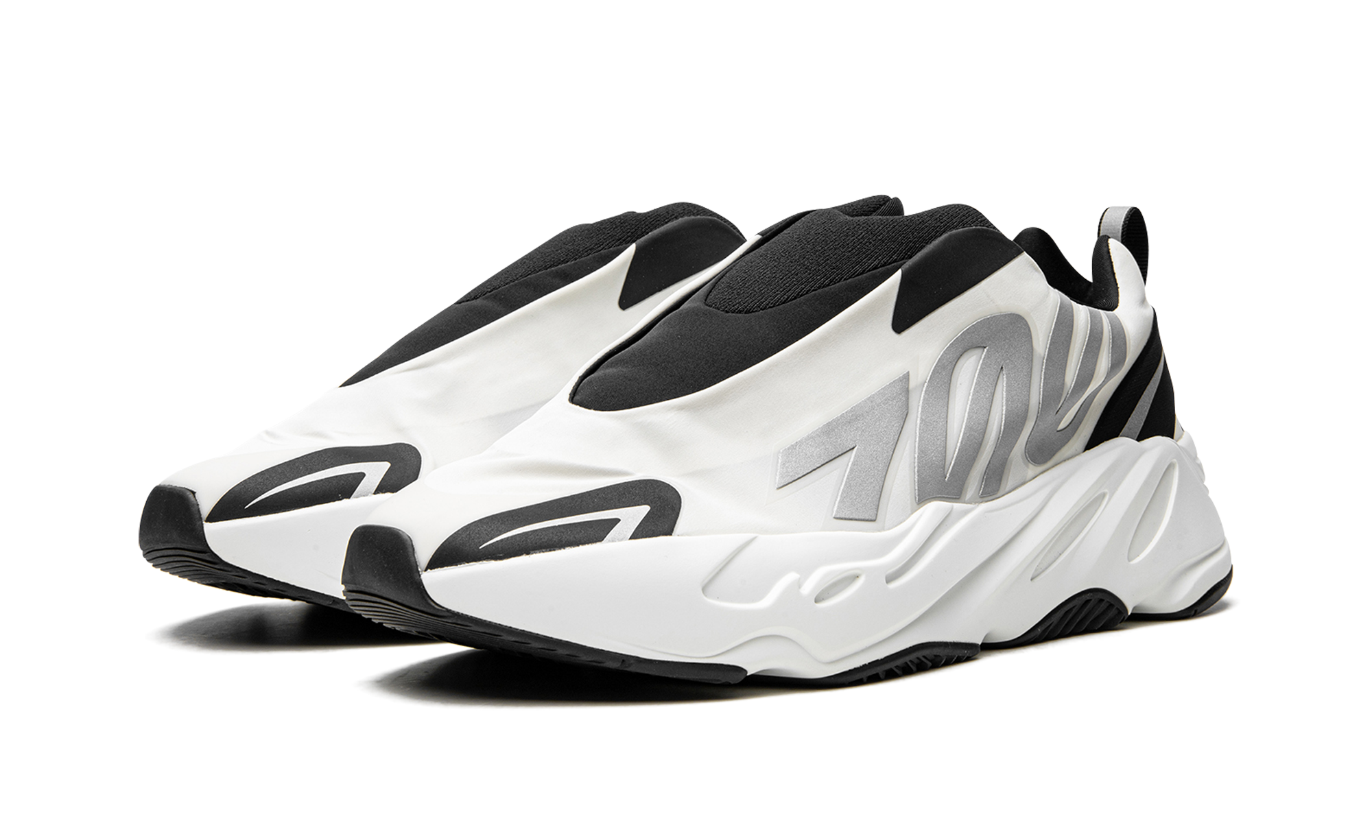 Yeezy 700 Mnvn "Laceless analog" IG4798