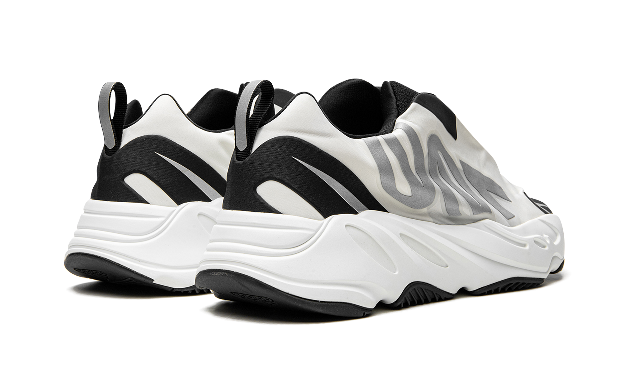 Yeezy 700 Mnvn "Laceless analog" IG4798