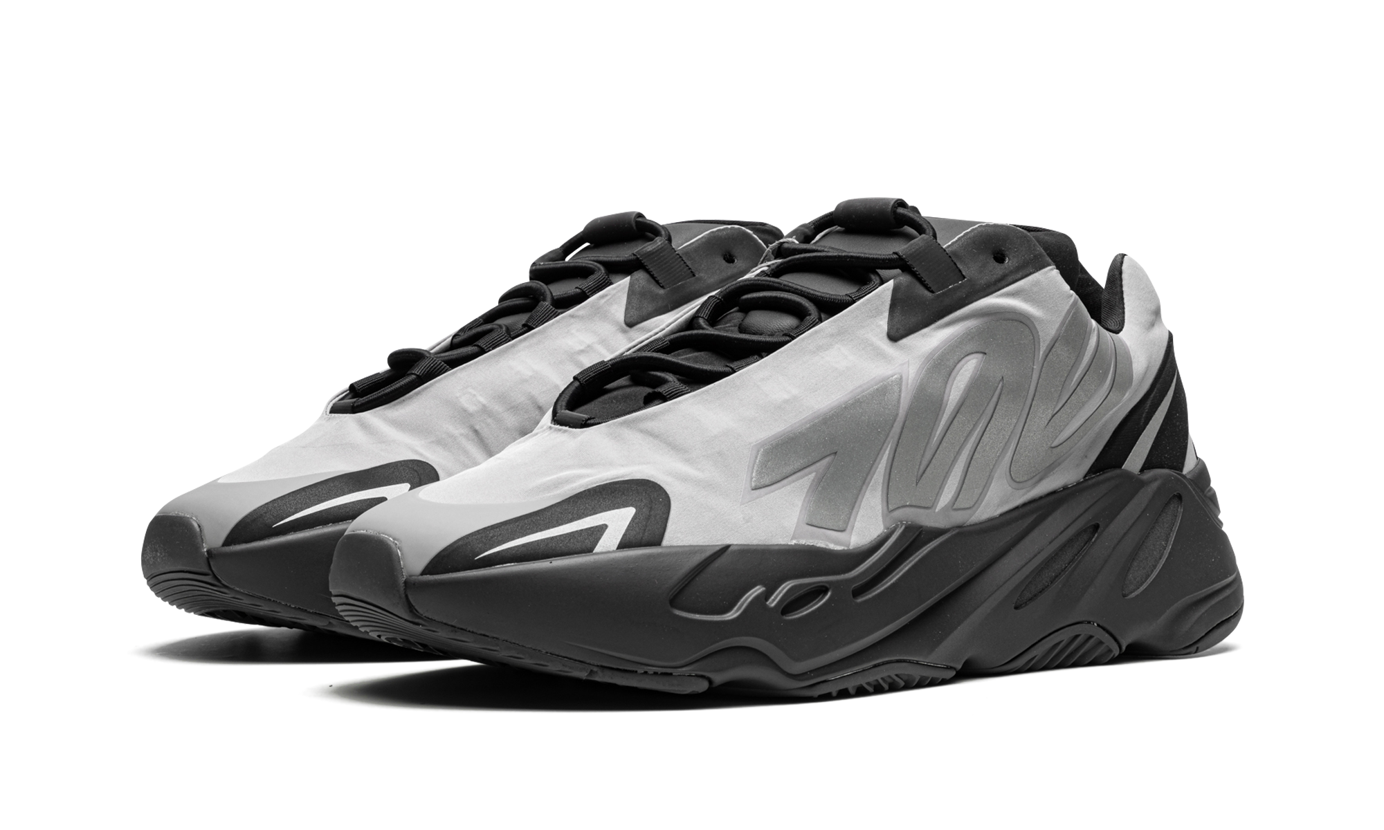 Yeezy 700 Mnvn "Metallic" GW9524