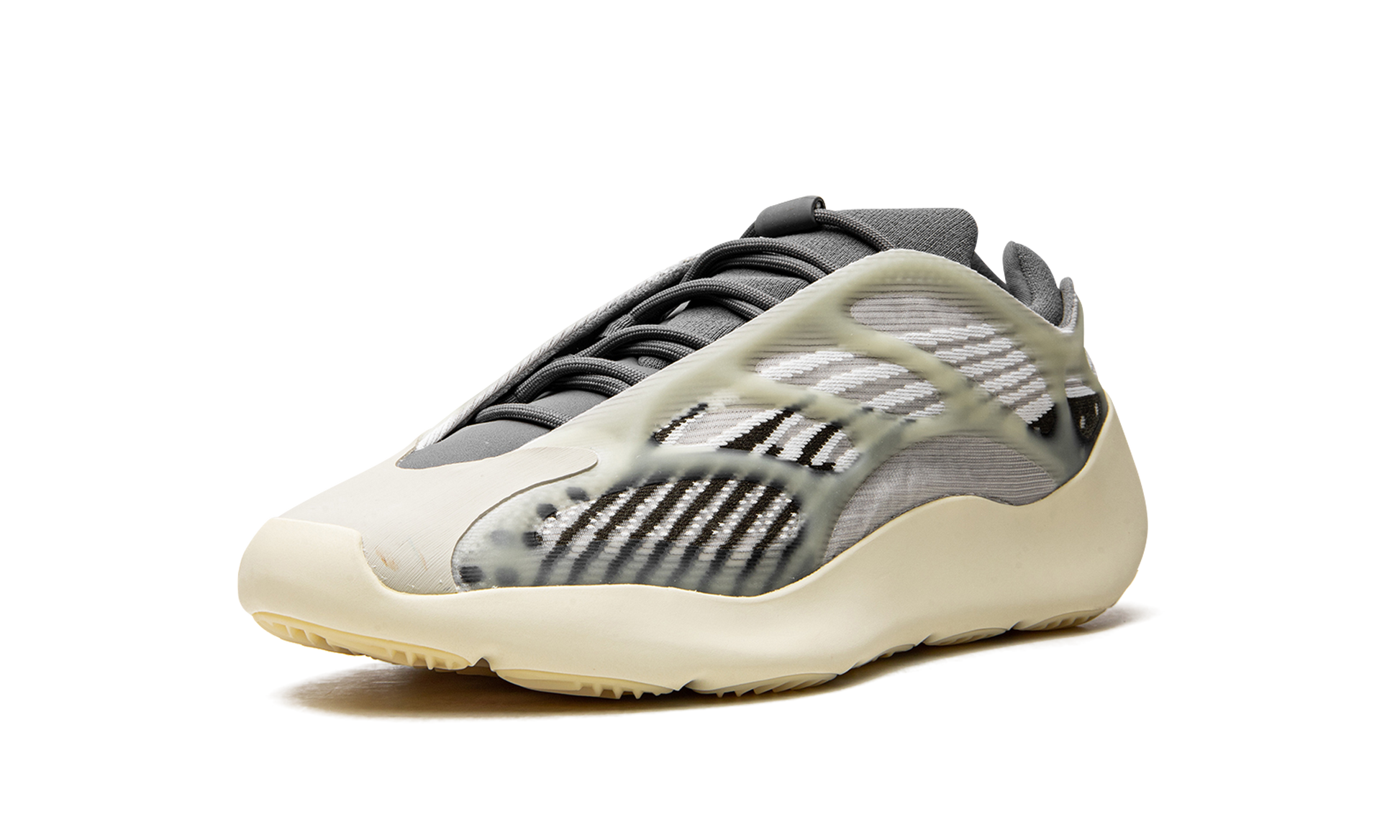 Yeezy 700 V3 "Fade salt" ID1674
