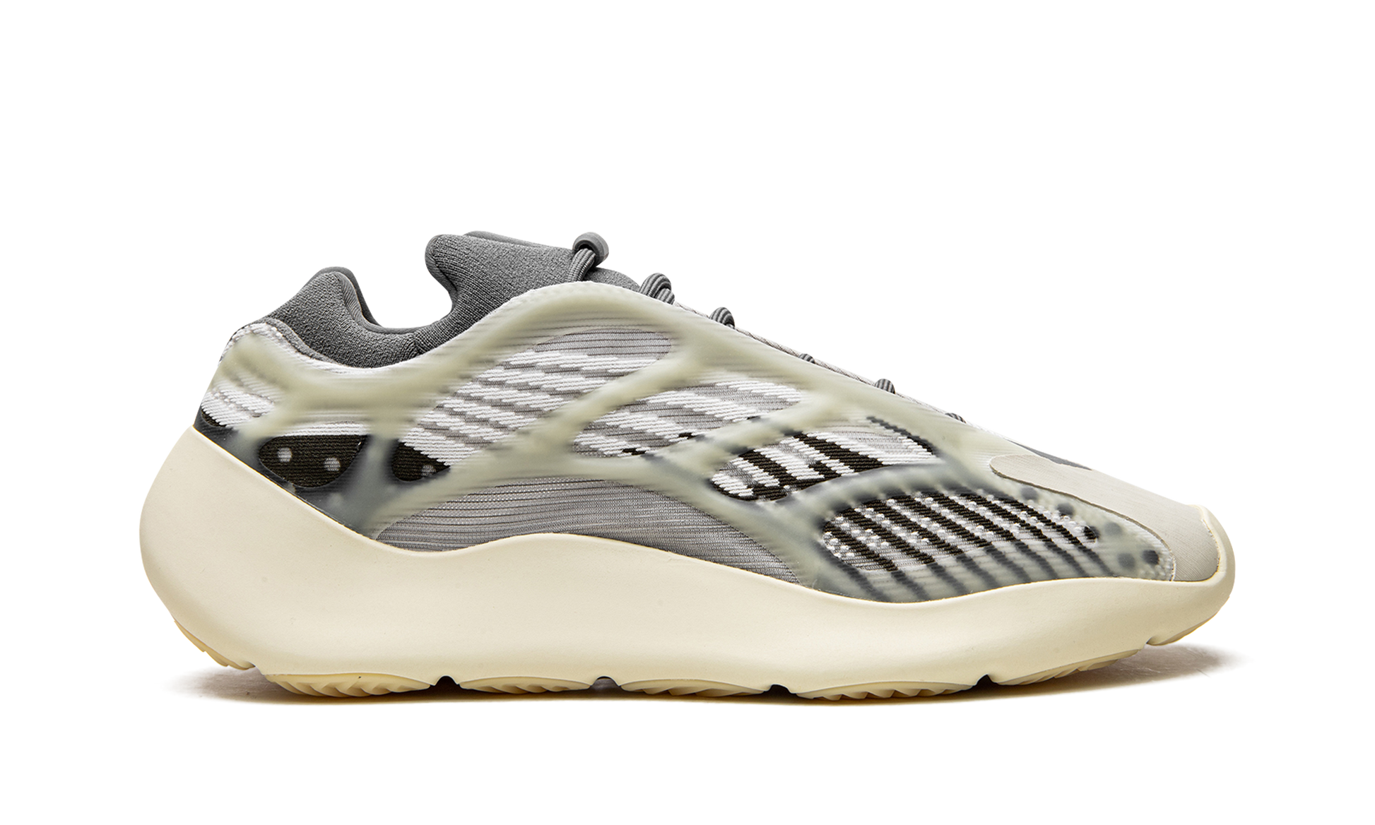 Yeezy 700 V3 "Fade salt" ID1674
