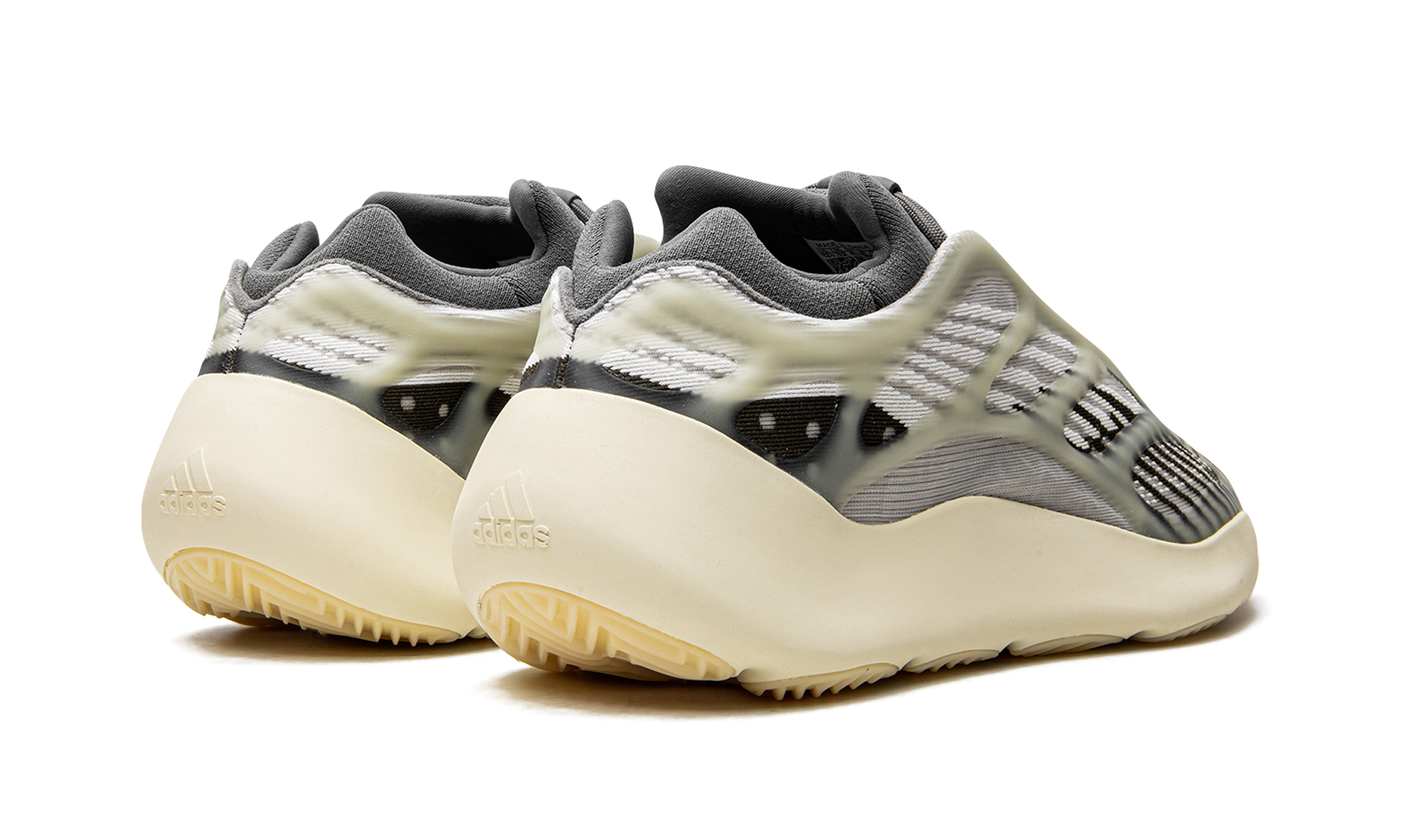Yeezy 700 V3 "Fade salt" ID1674