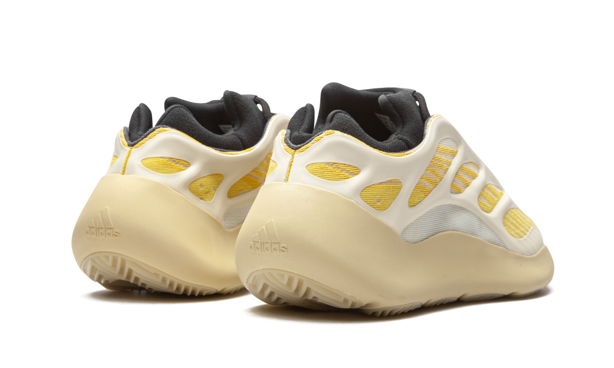 Yeezy 700 V3 "Safflower" G54853