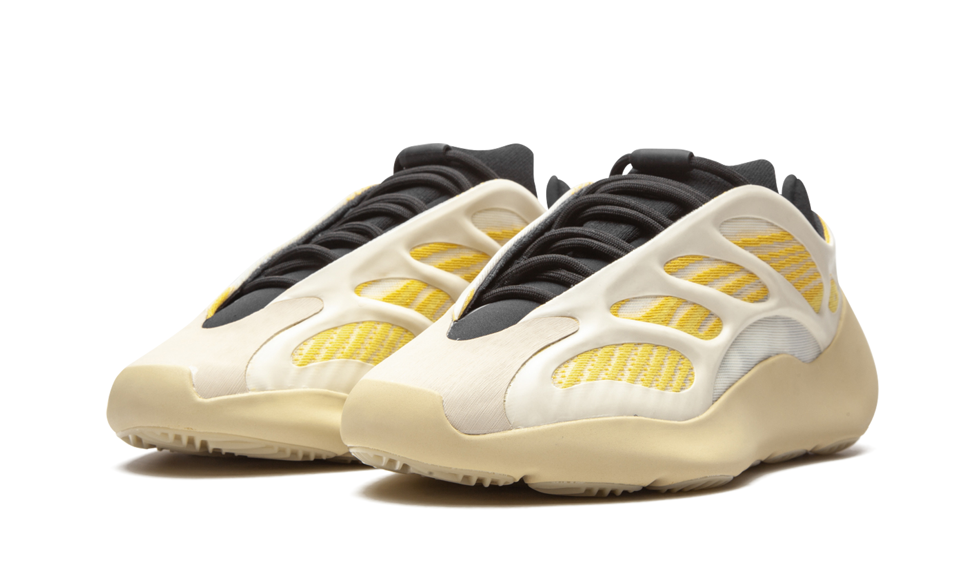 Yeezy 700 V3 "Safflower" G54853