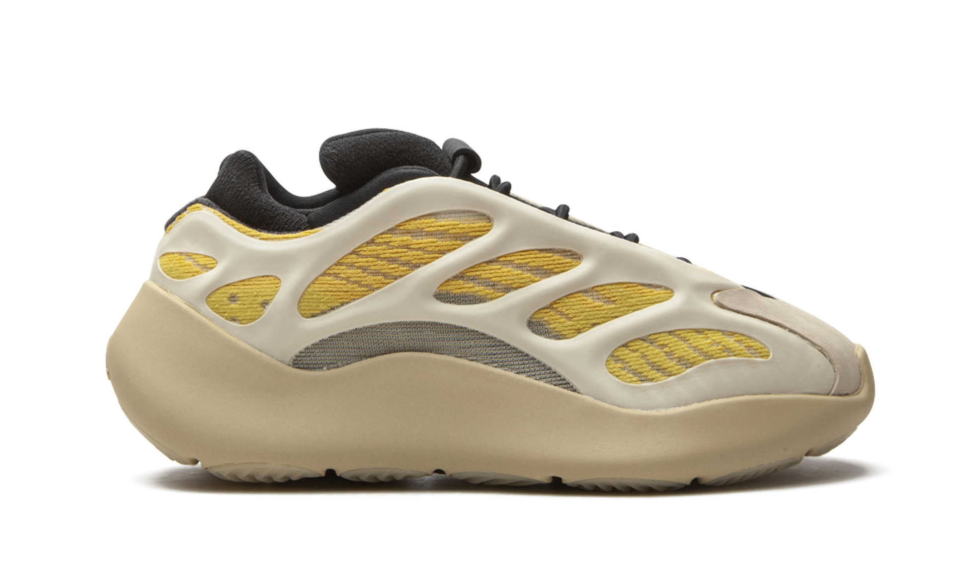 Yeezy 700 V3 "Safflower"