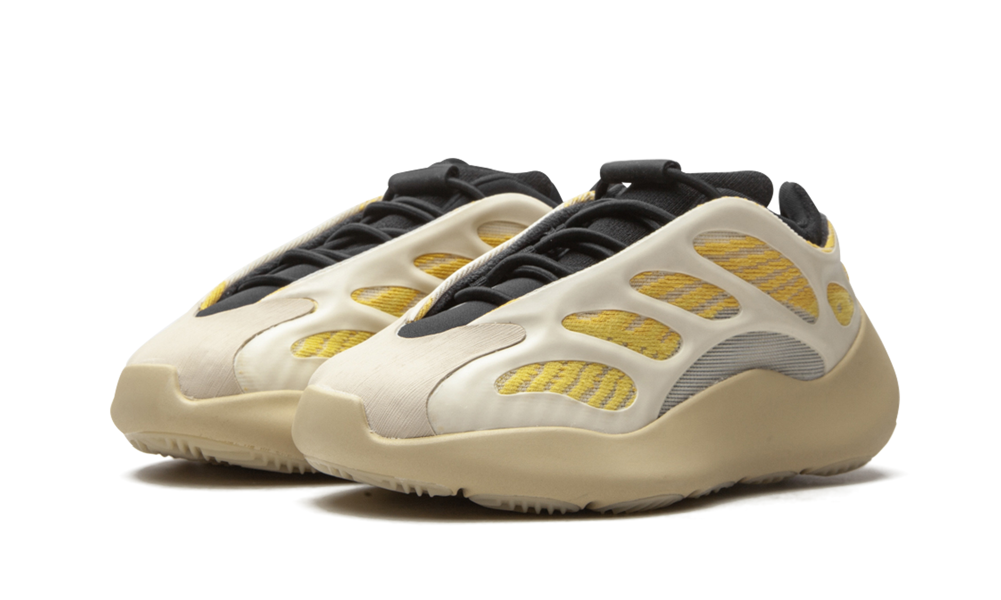 Yeezy 700 V3 "Safflower"