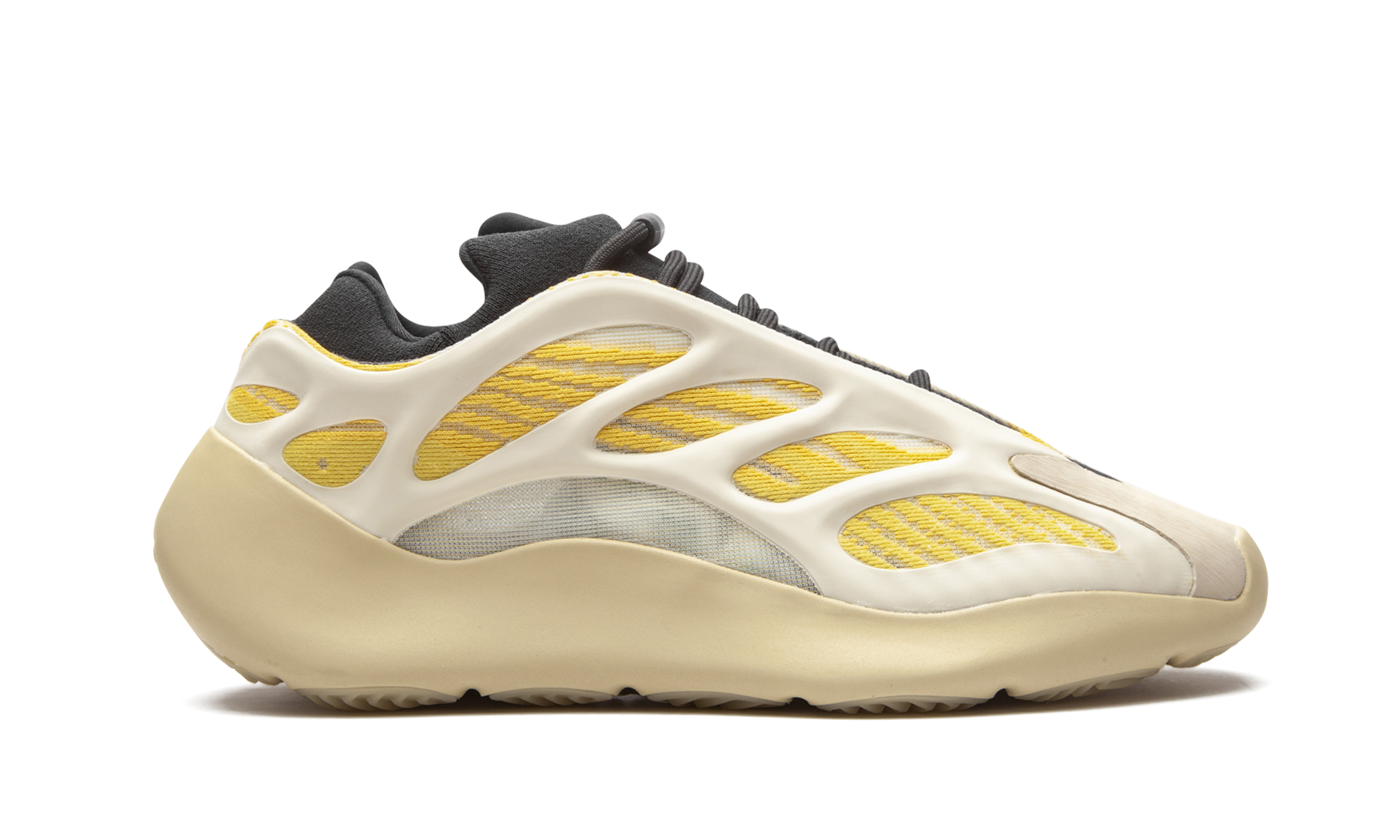 Yeezy 700 V3 "Safflower"