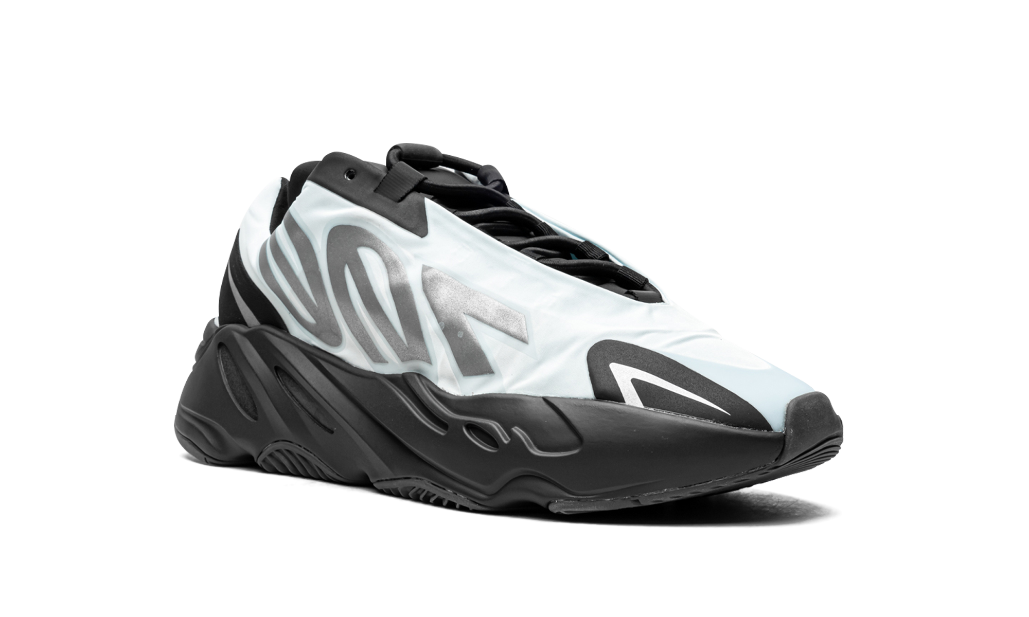 Yeezy Boost 700 Mnvn "Blue tint" GZ0711