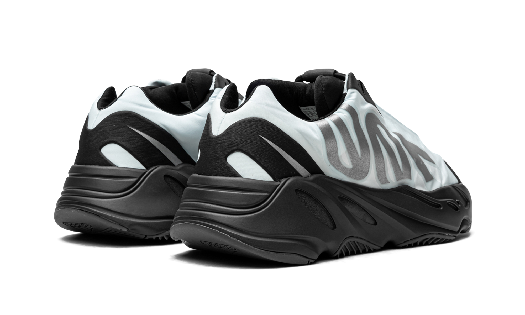 Yeezy Boost 700 Mnvn "Blue tint" GZ0711
