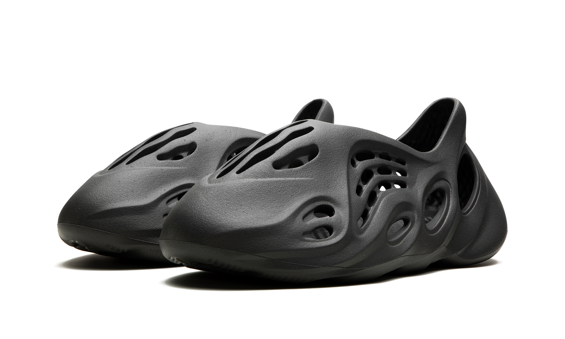 Yeezy Foam Runner "Carbon" IG5349