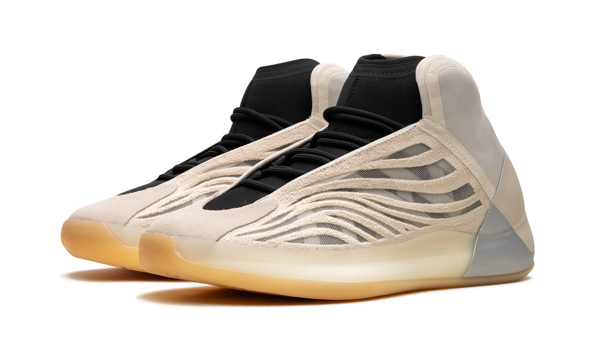 Yeezy Quantum "Cream" HQ2085