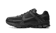 Zoom Vomero 5 "Triple black" BV1358 003