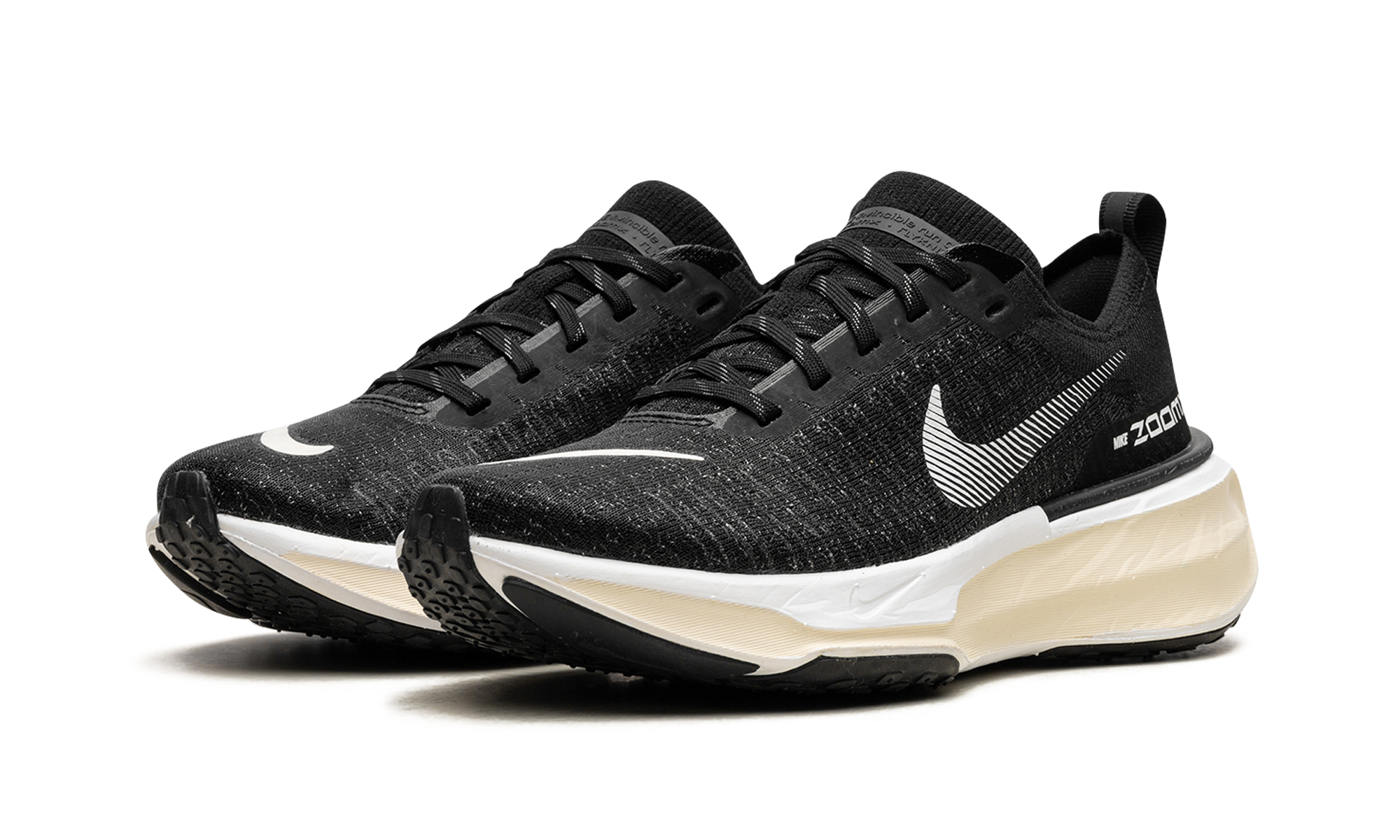 Zoomx Invincible Run 3 Women "Black white" DR2660 001